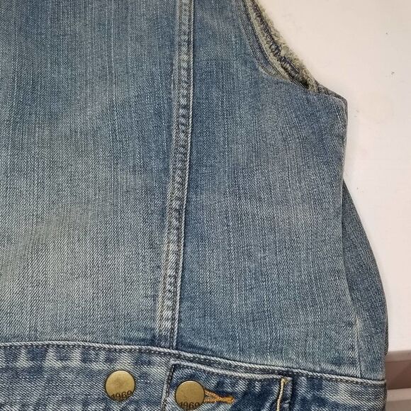 GAP 1969 Distressed Button Down Denim Jean Vest - Picture 13 of 15